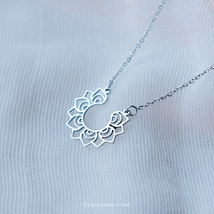 Collar Mandala silver